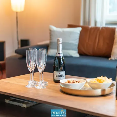 Vakantiehuis De Mus - House With Enclosed Garden For 9 People