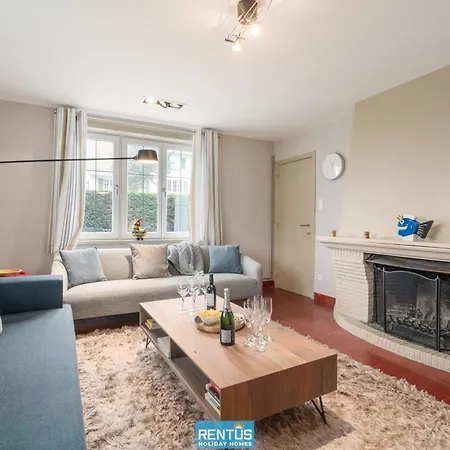 De Mus - House With Enclosed Garden For 9 People *