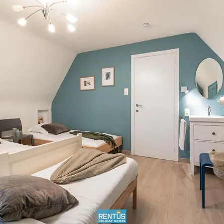 Vakantiehuis De Mus - House With Enclosed Garden For 9 People *