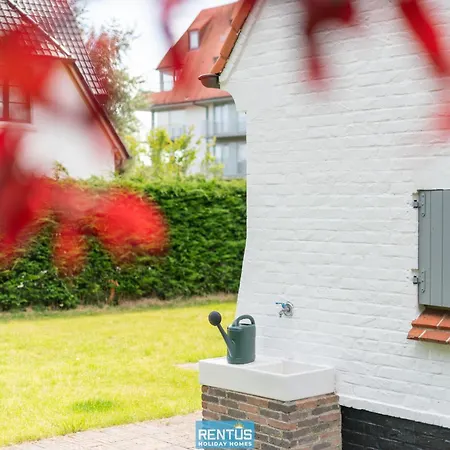 De Mus - House With Enclosed Garden For 9 People Nieuwpoort